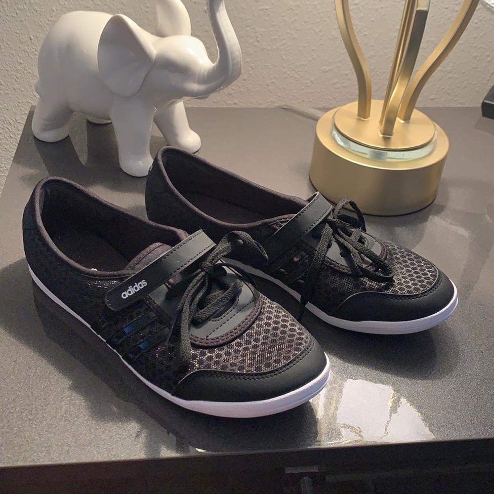 ADIDAS Women's Diona slip-on fashion sneakers 8.5